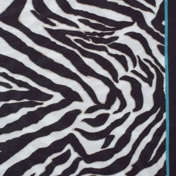 WHBM Zebra-Print Oblong Scarf In Black & White - NWT - Picture 2 of 5